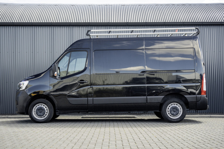 Renault Master T35 dCi 135 | L2H2 | Navi | Imperiaal | Ladder | LED | PDC | Euro 6