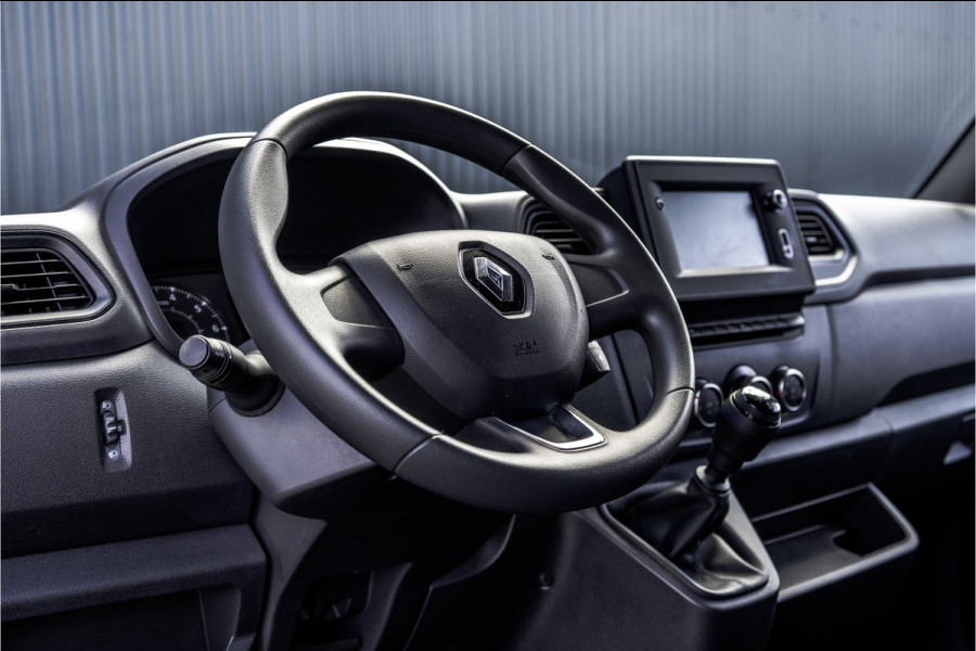 Renault Master T35 dCi 135 | L2H2 | Navi | Imperiaal | Ladder | LED | PDC | Euro 6