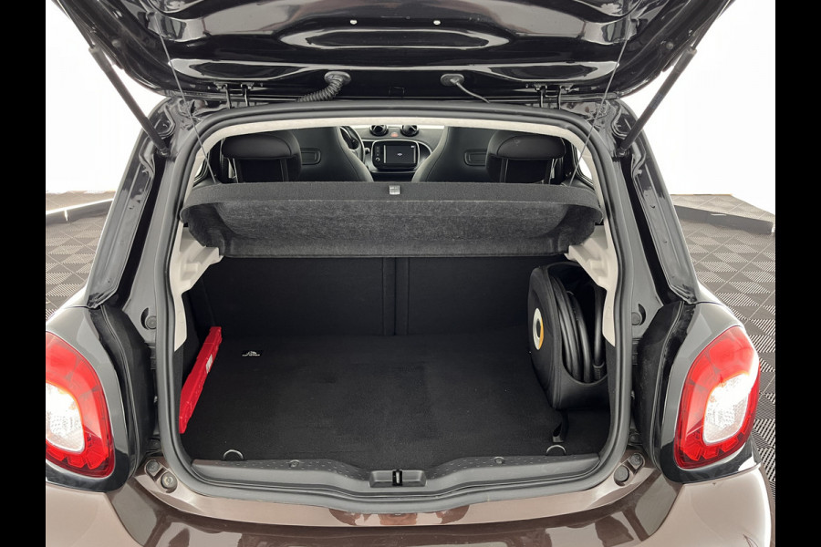 Smart Forfour electric drive prime 18 kWh *PANO | LUXURY-LEATHER | NAVI-FULLMAP | CAMERA | HEATED-COMFORTSEATS | AIRCO | CRUISE | 15''ALU*