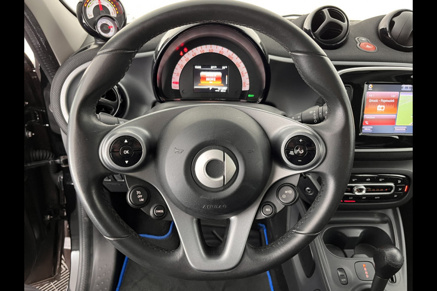 Smart Forfour electric drive prime 18 kWh *PANO | LUXURY-LEATHER | NAVI-FULLMAP | CAMERA | HEATED-COMFORTSEATS | AIRCO | CRUISE | 15''ALU*