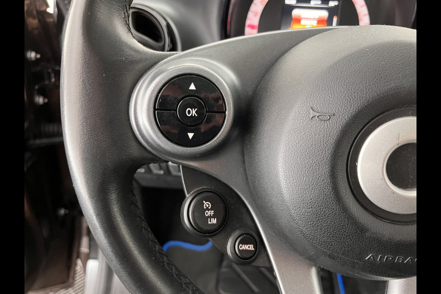 Smart Forfour electric drive prime 18 kWh *PANO | LUXURY-LEATHER | NAVI-FULLMAP | CAMERA | HEATED-COMFORTSEATS | AIRCO | CRUISE | 15''ALU*