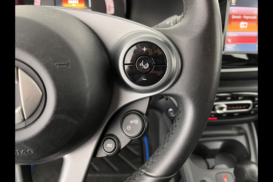Smart Forfour electric drive prime 18 kWh *PANO | LUXURY-LEATHER | NAVI-FULLMAP | CAMERA | HEATED-COMFORTSEATS | AIRCO | CRUISE | 15''ALU*