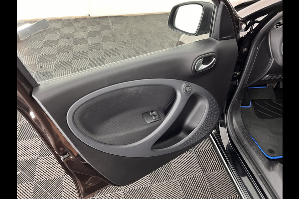 Smart Forfour electric drive prime 18 kWh *PANO | LUXURY-LEATHER | NAVI-FULLMAP | CAMERA | HEATED-COMFORTSEATS | AIRCO | CRUISE | 15''ALU*
