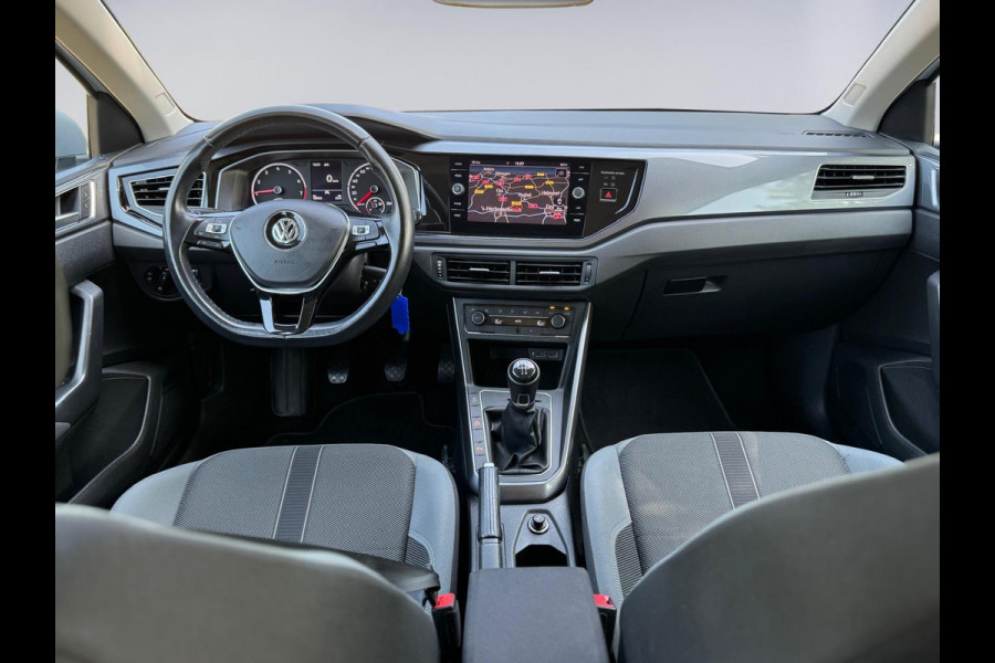 Volkswagen Polo 1.0 TSI Highline 95 pk, adaptief cruise control, climaat control, navigatie, NL auto met nationale auto pas