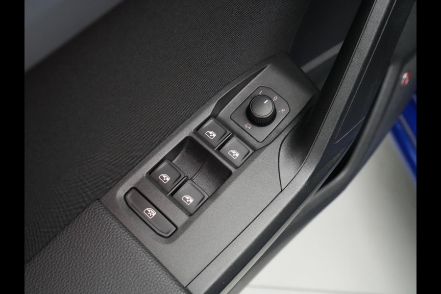 Seat Ibiza 1.0 TSI 115pk FR Business Intense Panorama Beats Audio Navigatie Camera Stoelverwarming 115