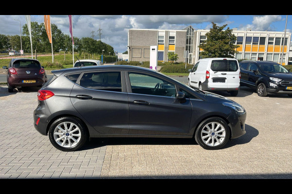 Ford Fiesta 1.0 EcoBoost Titanium Automaat | Winter pakket | parkeersensoren & camera achter