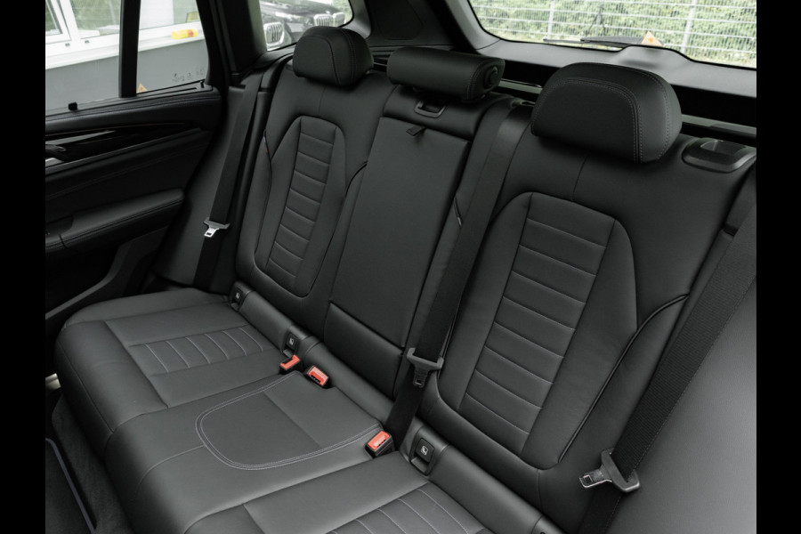 BMW X3 M40i xDrive - Pano - Trekhaak - Memory - Harman Kardon - Standkachel