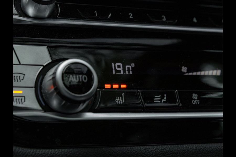BMW X3 M40i xDrive - Pano - Trekhaak - Memory - Harman Kardon - Standkachel