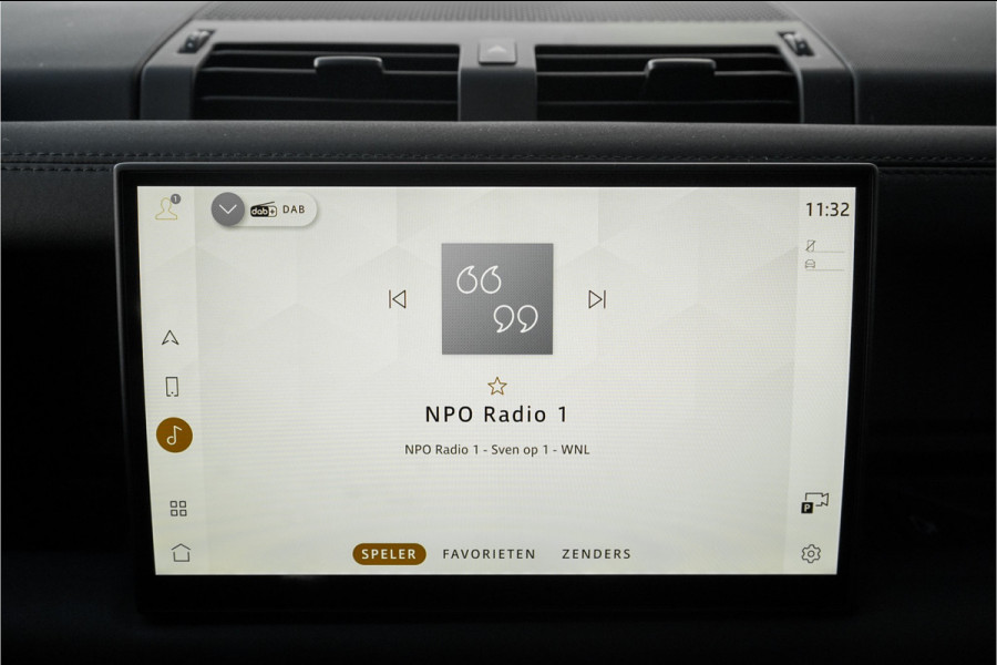 Land Rover Defender 110 2.0 P300e 110 X-Dynamic SE Pano ACC 360° Memory Seats