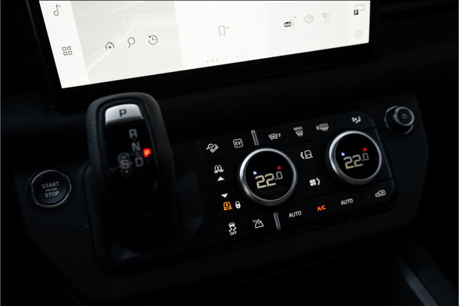 Land Rover Defender 110 2.0 P300e 110 X-Dynamic SE Pano ACC 360° Memory Seats