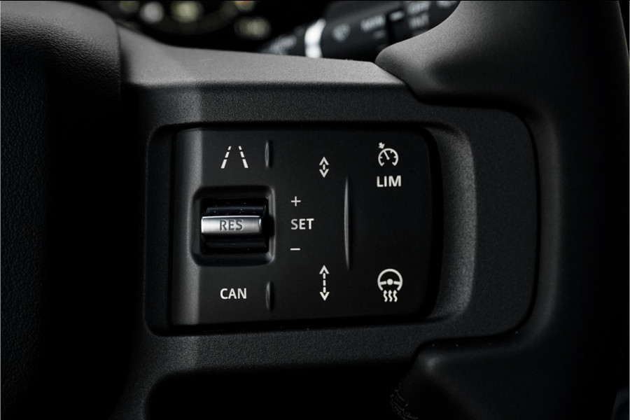 Land Rover Defender 110 2.0 P300e 110 X-Dynamic SE Pano ACC 360° Memory Seats
