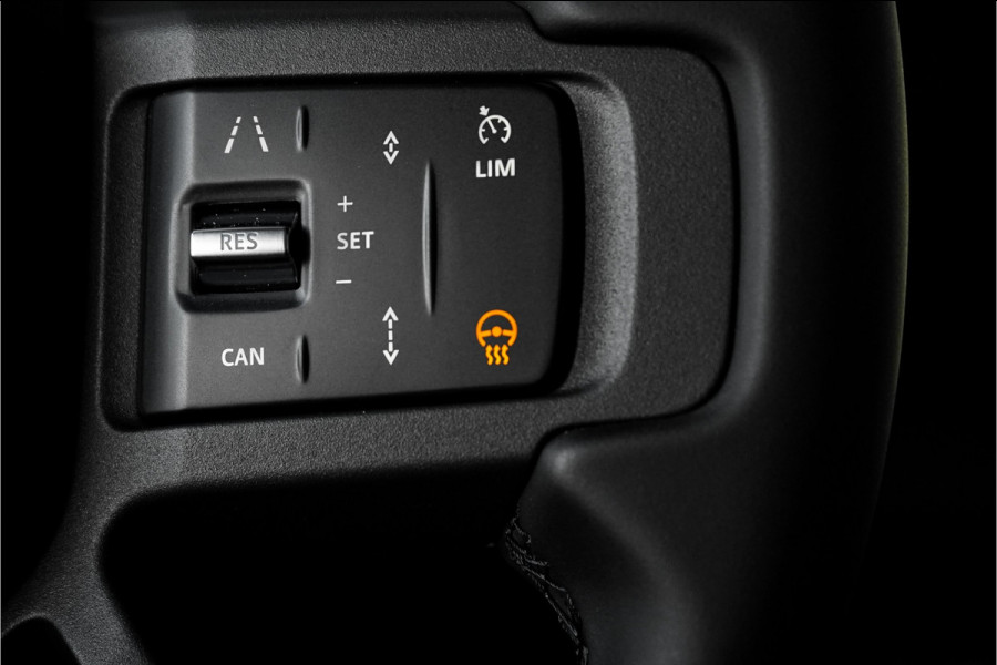 Land Rover Defender 110 2.0 P300e 110 X-Dynamic SE Pano ACC 360° Memory Seats