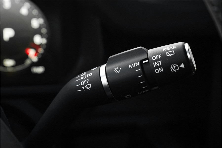 Land Rover Defender 110 2.0 P300e 110 X-Dynamic SE Pano ACC 360° Memory Seats
