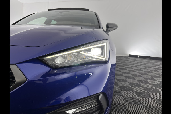 Seat Leon 2.0 TDI FR Launch Edition Aut. *PANO | 1/2LEATHER | FULL-LED | DIGI-COCKPIT | SPORT-SEATS | NAVI-FULLMAP | ECC | PDC | 17''ALU*
