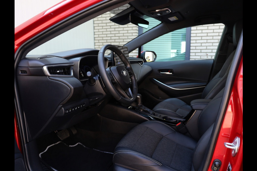 Toyota Corolla Touring Sports Hybrid 200 Dynamic | Half Leder | Stoelverwarming | Parkeersenso
