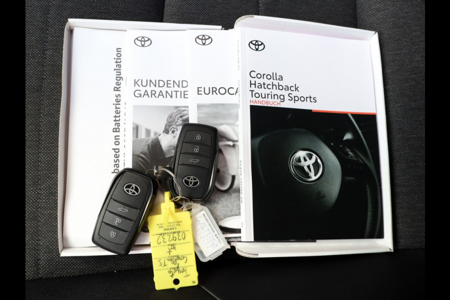 Toyota Corolla Touring Sports Hybrid 200 Dynamic | Half Leder | Stoelverwarming | Parkeersenso