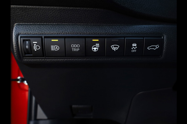 Toyota Corolla Touring Sports Hybrid 200 Dynamic | Half Leder | Stoelverwarming | Parkeersenso