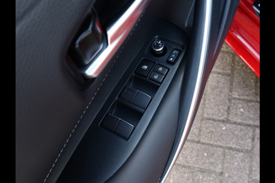 Toyota Corolla Touring Sports Hybrid 200 Dynamic | Half Leder | Stoelverwarming | Parkeersenso