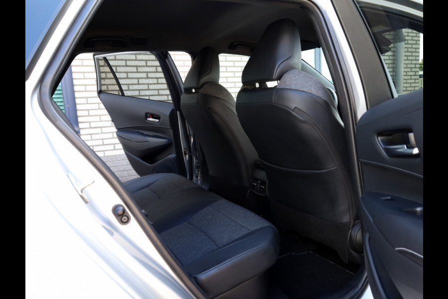 Toyota Corolla Touring Sports Hybrid 200 Dynamic | LED | Stoelverwarming | Electrische Achterk