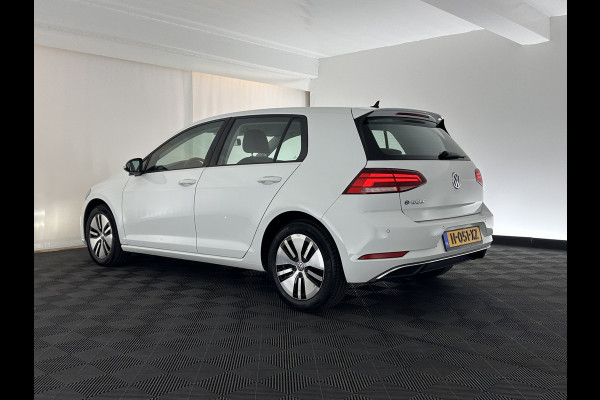 Volkswagen e-Golf (SOH-86%) Aut. *HEAT-PUMP | LUXURY-LEATHER | FULL-LED | NAVI-FULLMAP | CAMERA | HEATED-SPORTSEATS | ECC | CCS-FASTLOADER | PDC | CARPLAY | CRUISE | 16''ALU*