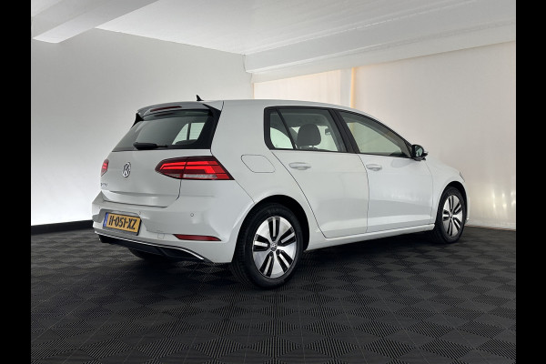 Volkswagen e-Golf (SOH-86%) Aut. *HEAT-PUMP | LUXURY-LEATHER | FULL-LED | NAVI-FULLMAP | CAMERA | HEATED-SPORTSEATS | ECC | CCS-FASTLOADER | PDC | CARPLAY | CRUISE | 16''ALU*