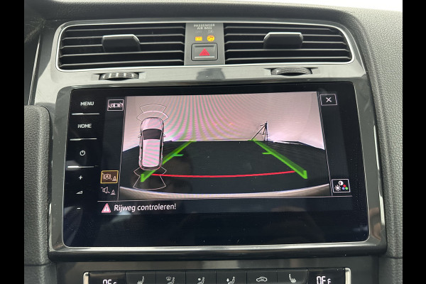 Volkswagen e-Golf (SOH-86%) Aut. *HEAT-PUMP | LUXURY-LEATHER | FULL-LED | NAVI-FULLMAP | CAMERA | HEATED-SPORTSEATS | ECC | CCS-FASTLOADER | PDC | CARPLAY | CRUISE | 16''ALU*