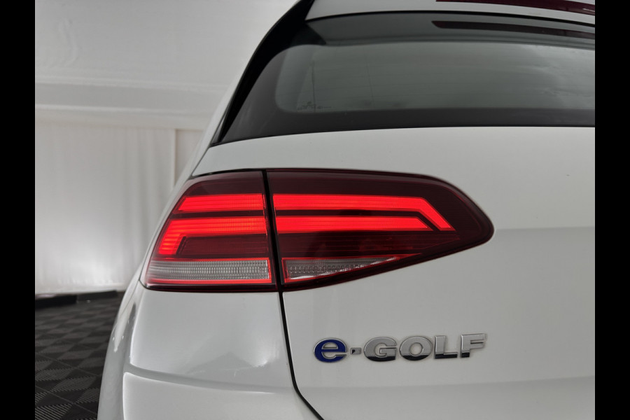 Volkswagen e-Golf (SOH-86%) Aut. *HEAT-PUMP | LUXURY-LEATHER | FULL-LED | NAVI-FULLMAP | CAMERA | HEATED-SPORTSEATS | ECC | CCS-FASTLOADER | PDC | CARPLAY | CRUISE | 16''ALU*
