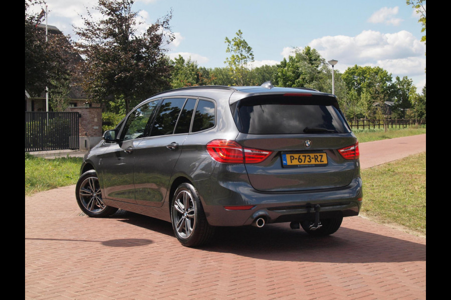 BMW 2 Serie Gran Tourer 216i 7p. High Executive | Head-up display | Trekhaak | Cruise Control | Parkeersensoren |