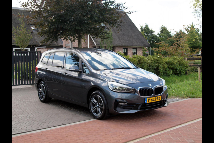 BMW 2 Serie Gran Tourer 216i 7p. High Executive | Head-up display | Trekhaak | Cruise Control | Parkeersensoren |