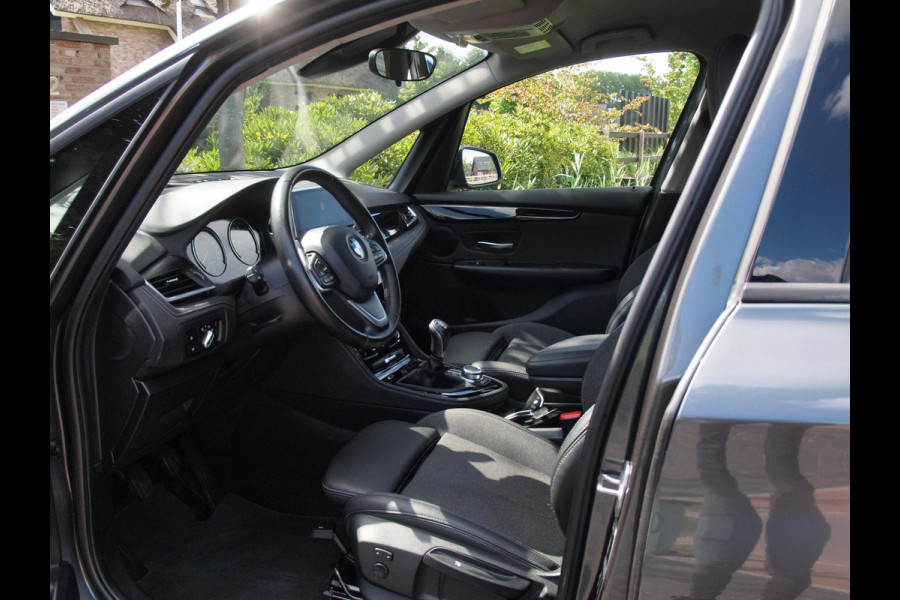 BMW 2 Serie Gran Tourer 216i 7p. High Executive | Head-up display | Trekhaak | Cruise Control | Parkeersensoren |