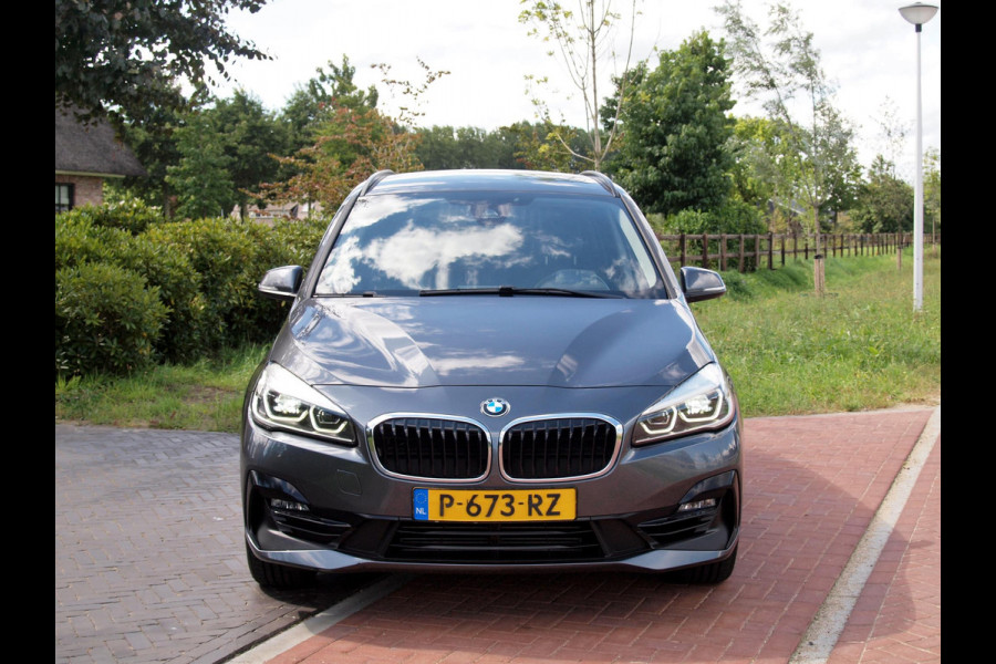 BMW 2 Serie Gran Tourer 216i 7p. High Executive | Head-up display | Trekhaak | Cruise Control | Parkeersensoren |