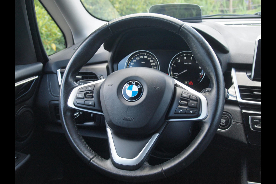 BMW 2 Serie Gran Tourer 216i 7p. High Executive | Head-up display | Trekhaak | Cruise Control | Parkeersensoren |