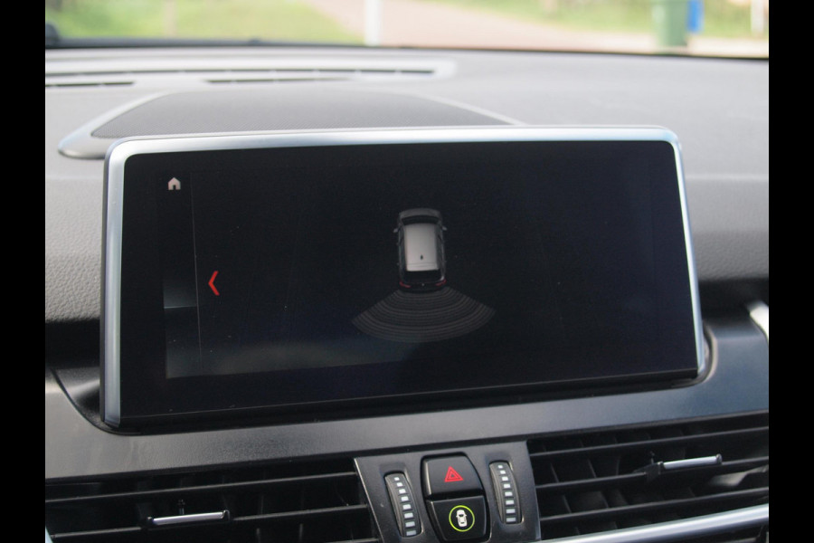 BMW 2 Serie Gran Tourer 216i 7p. High Executive | Head-up display | Trekhaak | Cruise Control | Parkeersensoren |