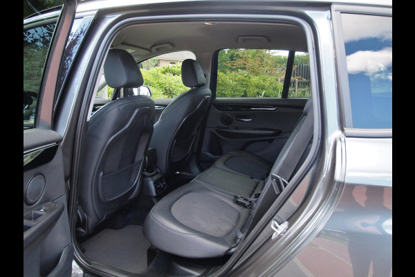 BMW 2 Serie Gran Tourer 216i 7p. High Executive | Head-up display | Trekhaak | Cruise Control | Parkeersensoren |
