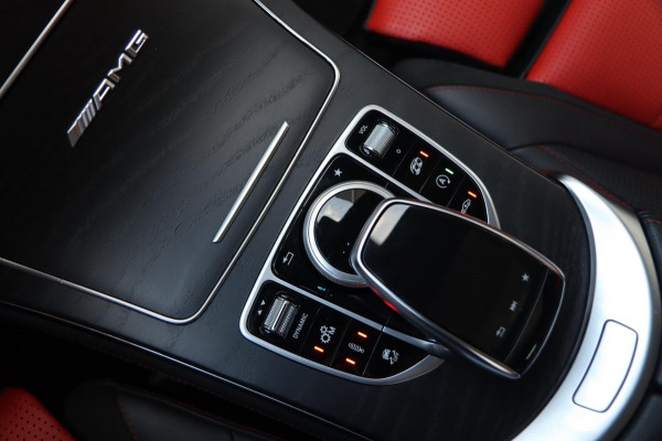Mercedes-Benz GLC AMG 63 S 4MATIC+ / CARBON KERAMISCH / MEMORY / BRUMSTER / KEYLESS / PANO / AUTOPILOT / LUCHTVERING