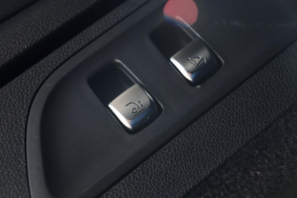 Mercedes-Benz GLC AMG 63 S 4MATIC+ / CARBON KERAMISCH / MEMORY / BRUMSTER / KEYLESS / PANO / AUTOPILOT / LUCHTVERING