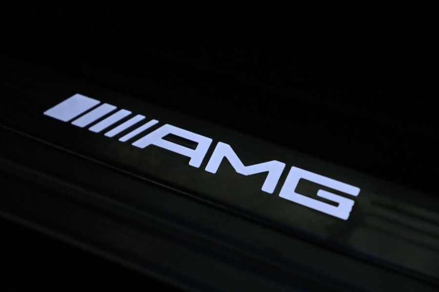 Mercedes-Benz GLC AMG 63 S 4MATIC+ / CARBON KERAMISCH / MEMORY / BRUMSTER / KEYLESS / PANO / AUTOPILOT / LUCHTVERING