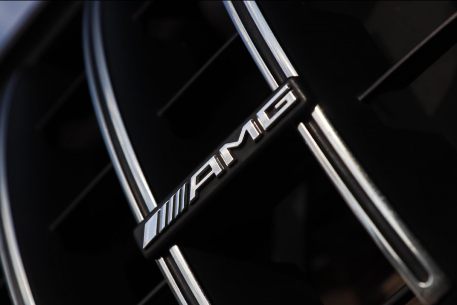 Mercedes-Benz GLC AMG 63 S 4MATIC+ / CARBON KERAMISCH / MEMORY / BRUMSTER / KEYLESS / PANO / AUTOPILOT / LUCHTVERING
