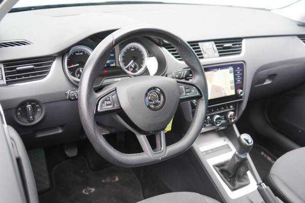 Škoda Octavia 1.0 TSI Greentech Business Edition / 1e Eigenaar / Navi / Stoelverwarming / NL-Auto!