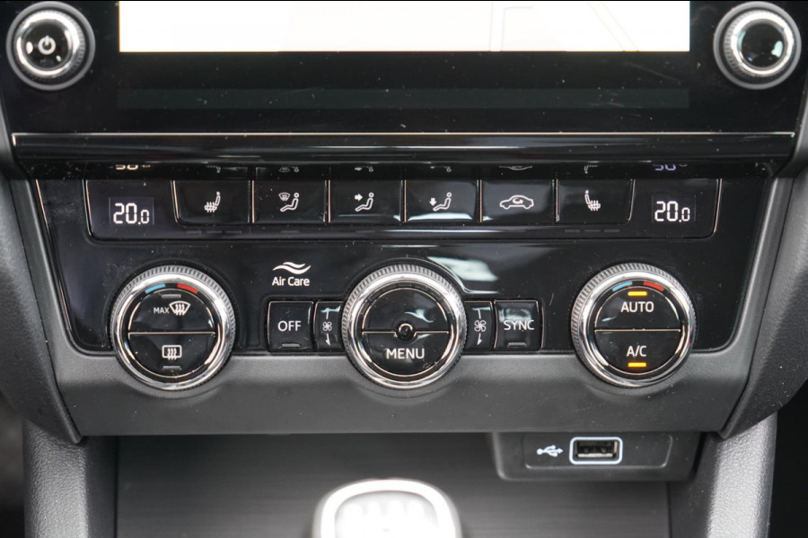 Škoda Octavia 1.0 TSI Greentech Business Edition / 1e Eigenaar / Navi / Stoelverwarming / NL-Auto!