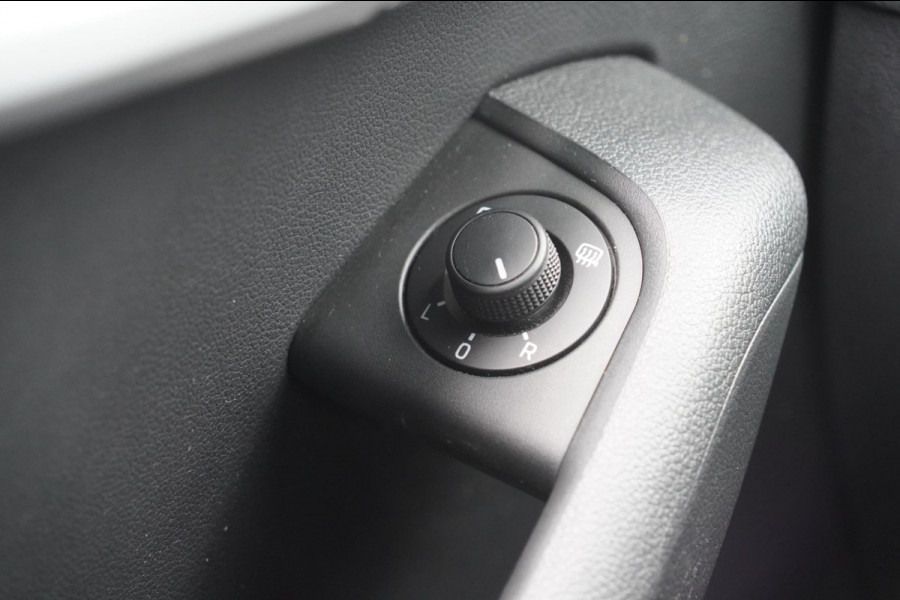 Škoda Octavia 1.0 TSI Greentech Business Edition / 1e Eigenaar / Navi / Stoelverwarming / NL-Auto!