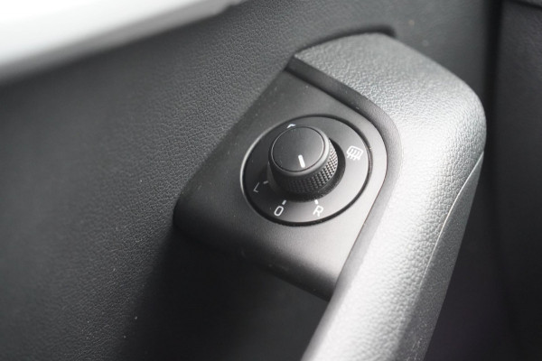 Škoda Octavia 1.0 TSI Greentech Business Edition / 1e Eigenaar / Navi / Stoelverwarming / NL-Auto!