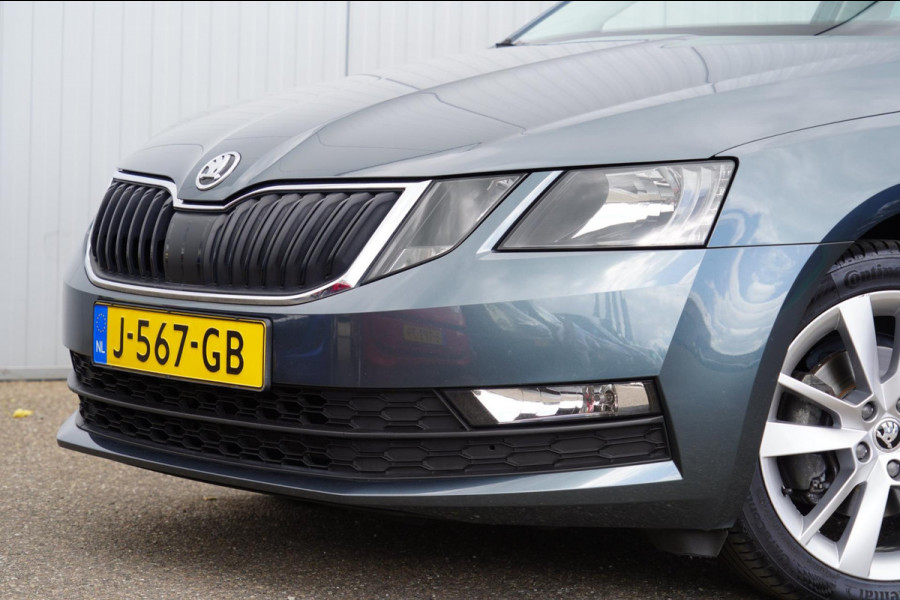 Škoda Octavia 1.0 TSI Greentech Business Edition / 1e Eigenaar / Navi / Stoelverwarming / NL-Auto!