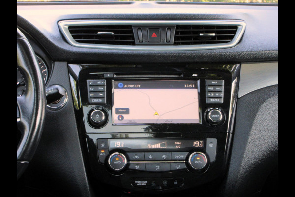 Nissan QASHQAI 1.2 N-Connecta*Navi*Camera*Pano.dak*