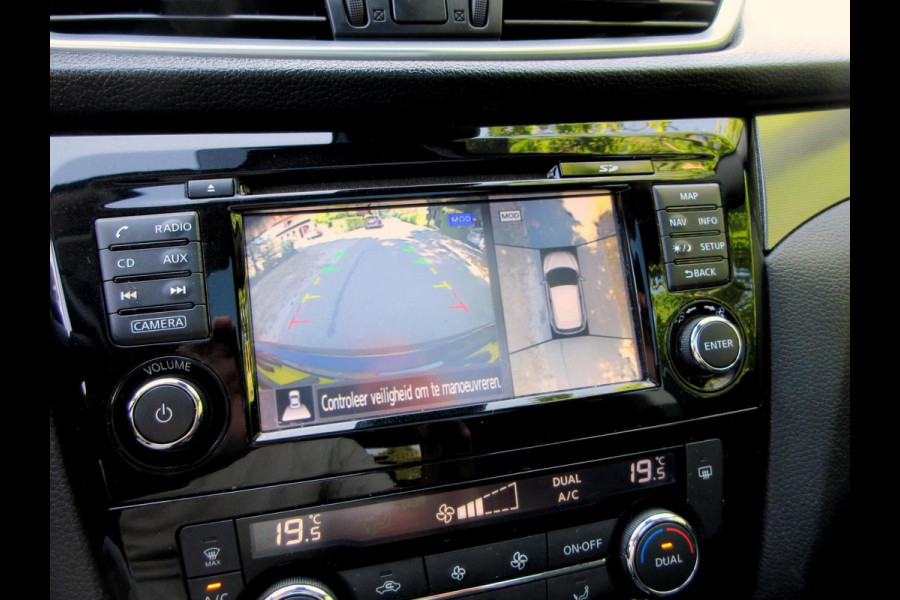 Nissan QASHQAI 1.2 N-Connecta*Navi*Camera*Pano.dak*