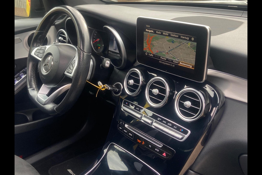 Mercedes-Benz GLC 250 4X4/AMG-NIGHT-PAKKET/PANO/SFEER/CAMERA/LANE