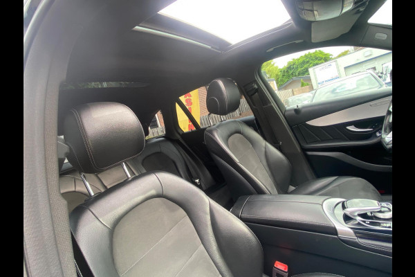 Mercedes-Benz GLC 250 4X4/AMG-NIGHT-PAKKET/PANO/SFEER/CAMERA/LANE