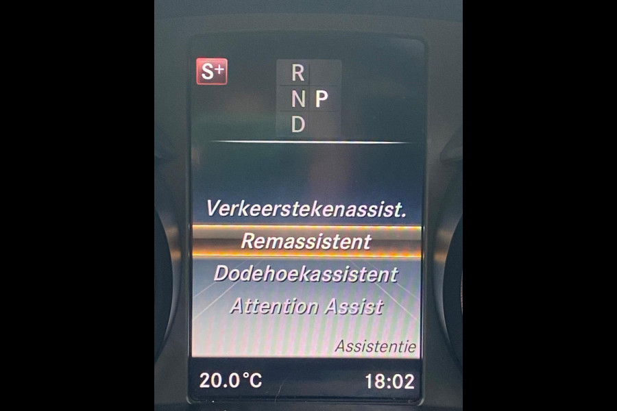 Mercedes-Benz GLC 250 4X4/AMG-NIGHT-PAKKET/PANO/SFEER/CAMERA/LANE