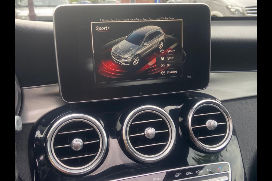 Mercedes-Benz GLC 250 4X4/AMG-NIGHT-PAKKET/PANO/SFEER/CAMERA/LANE