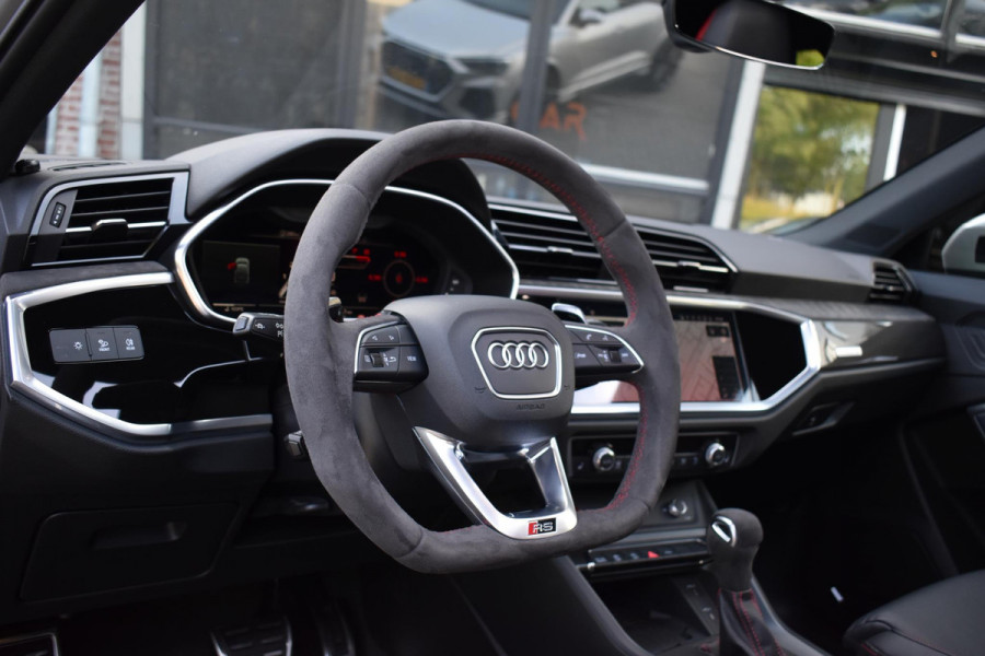Audi Q3 Sportback TFSI RS RSQ3 Pano Lane 360C Sonos Elek.st Leder